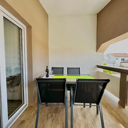 Apartman Marylou House *