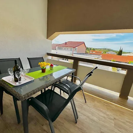 Apartman Marylou House