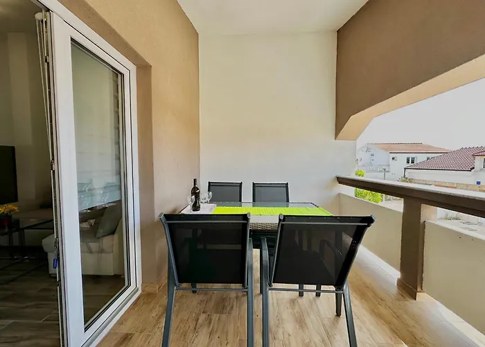 Apartament Marylou House *