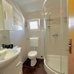 Apartamento Marylou House Vir