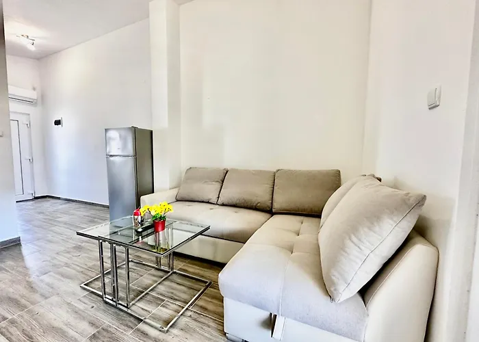 Marylou House Apartmán Vir